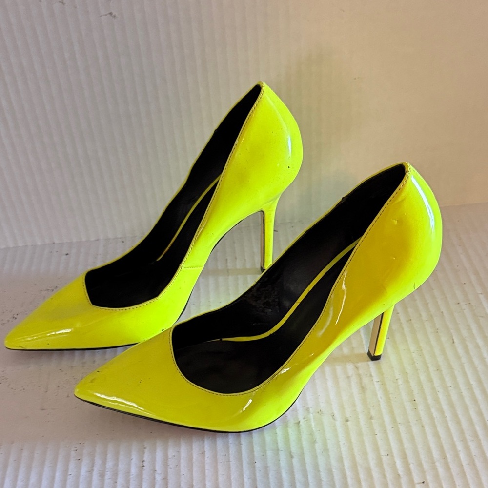 Boutique 9 Neon Yellow Heels